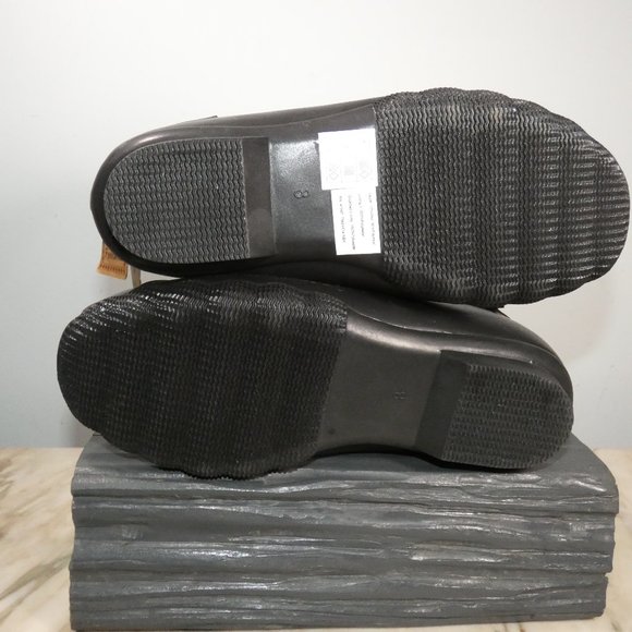 NiB Skechers Pond-Lil Puddles-Mid Quilted Lace Up Duck Boot 8 Black/Black - Picture 11 of 11